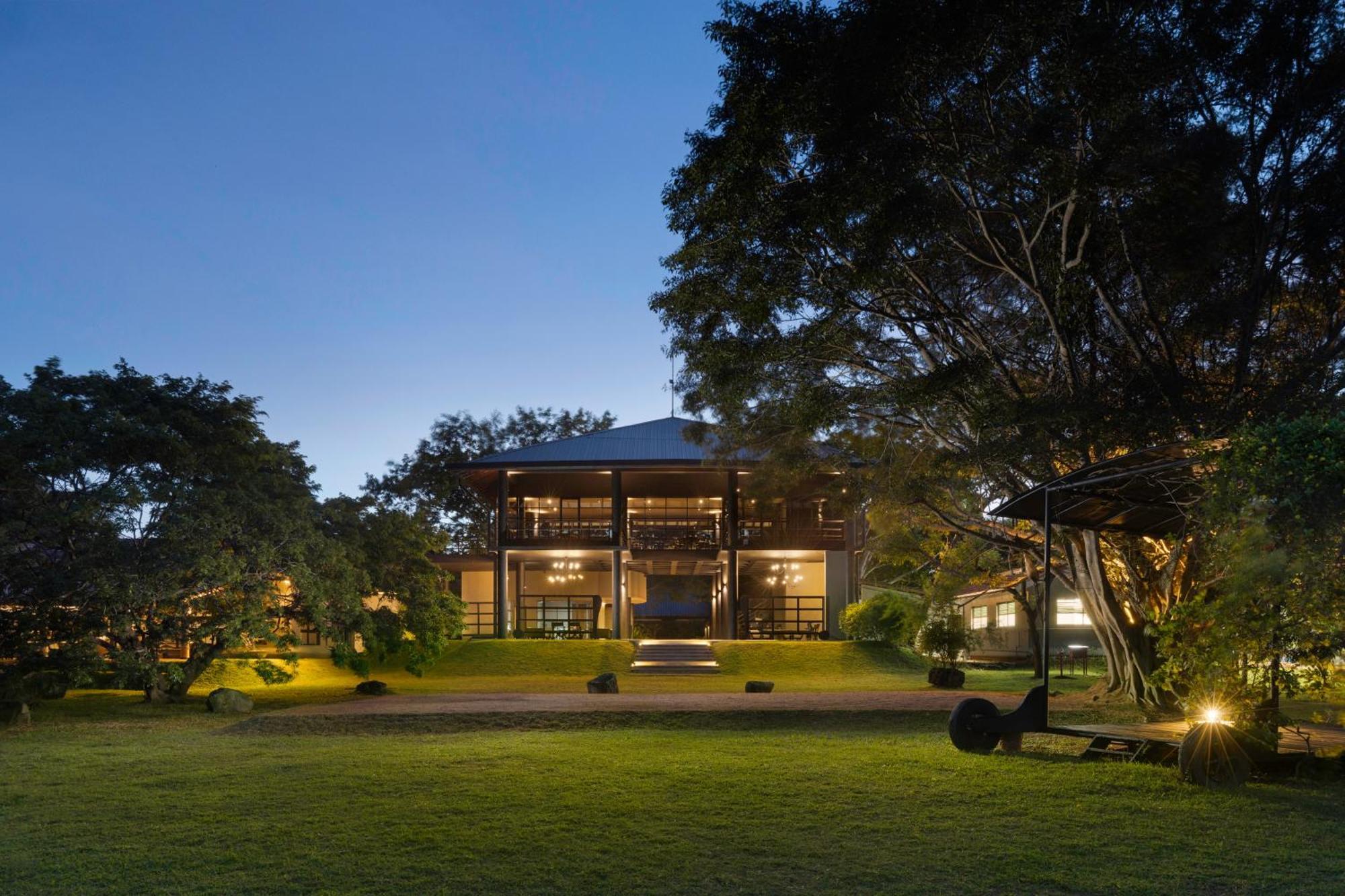 Ayugiri Ayurveda Wellness Resort Сигирия Екстериор снимка
