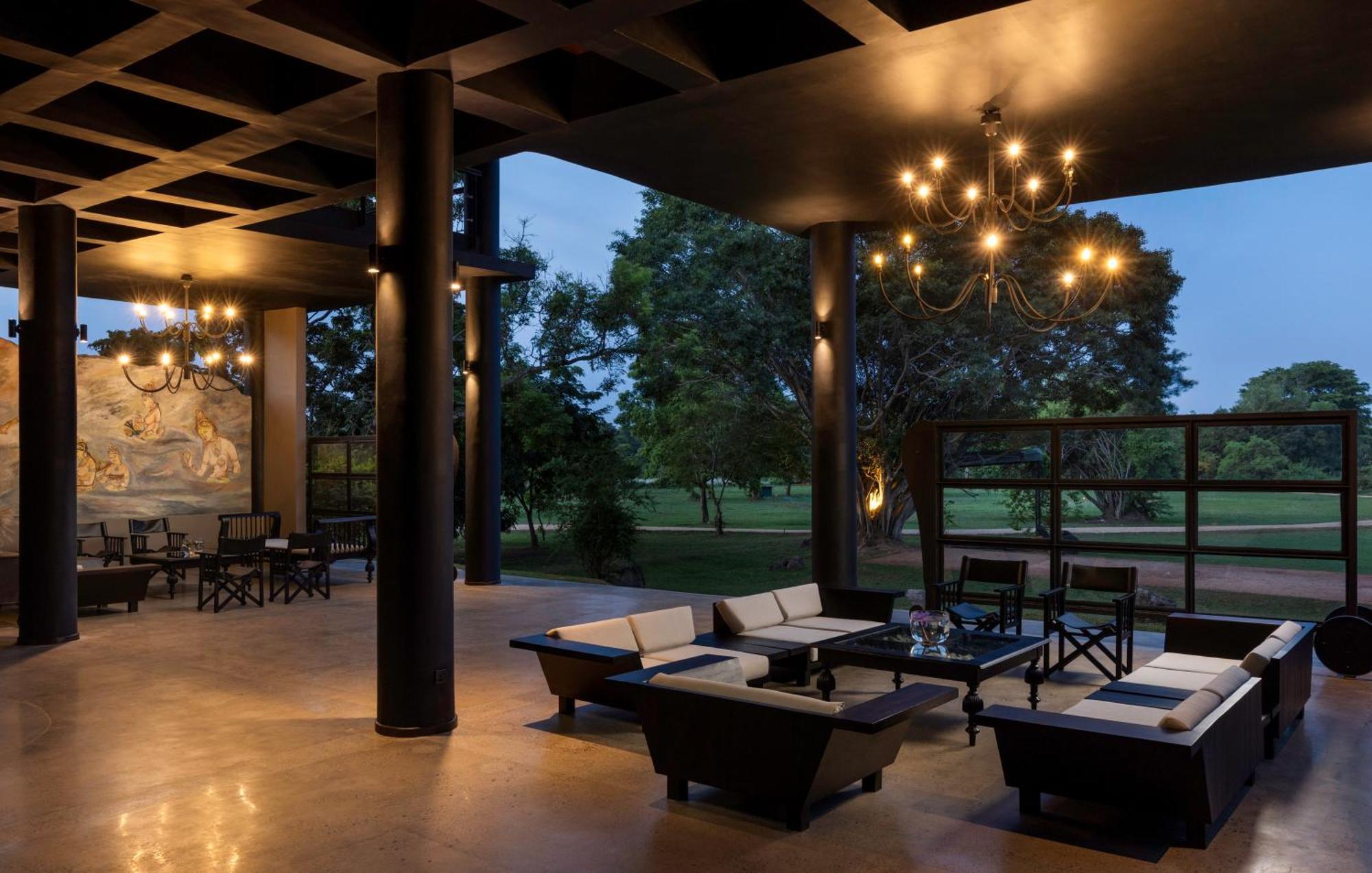 Ayugiri Ayurveda Wellness Resort Сигирия Екстериор снимка