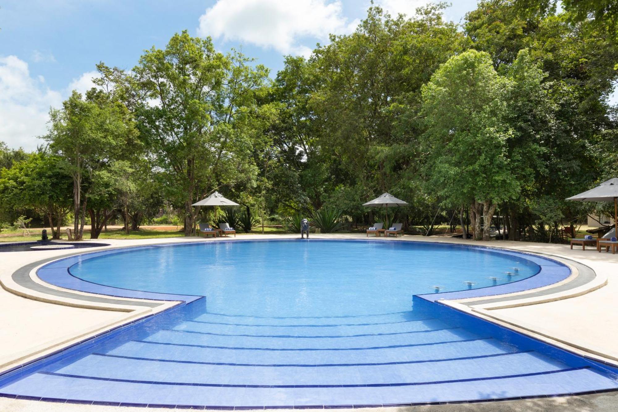 Ayugiri Ayurveda Wellness Resort Сигирия Екстериор снимка