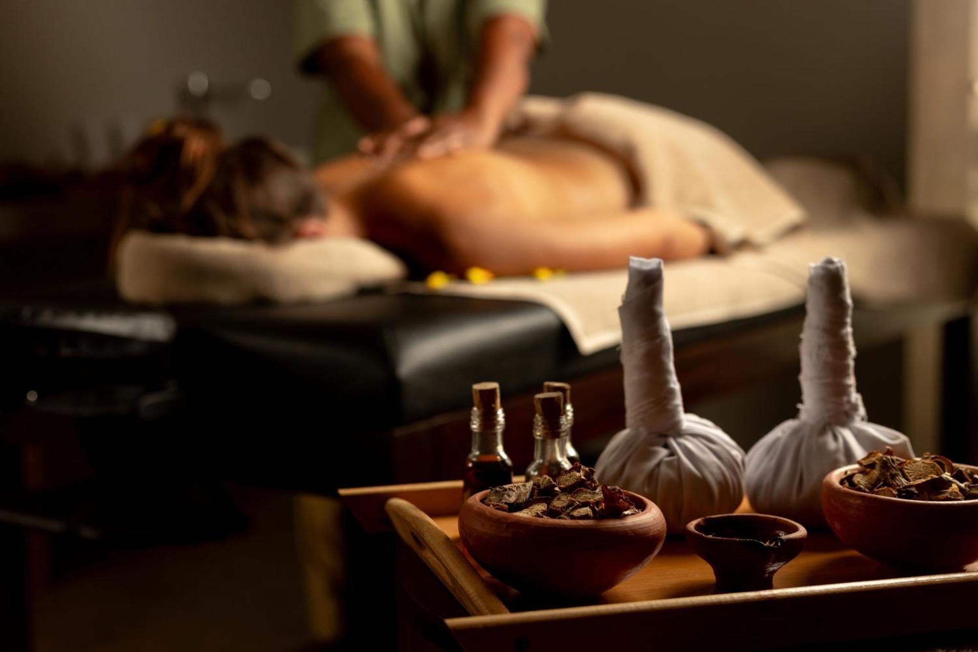 Ayugiri Ayurveda Wellness Resort Сигирия Екстериор снимка